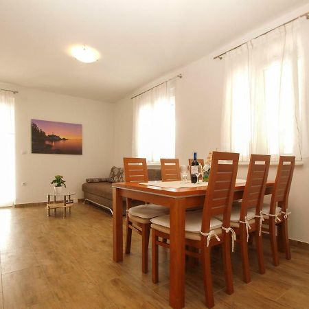 4 Stars Apartments-Pikula Fažana Dış mekan fotoğraf