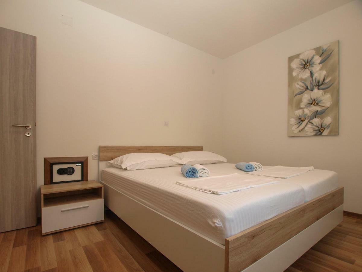 4 Stars Apartments-Pikula Fažana Dış mekan fotoğraf