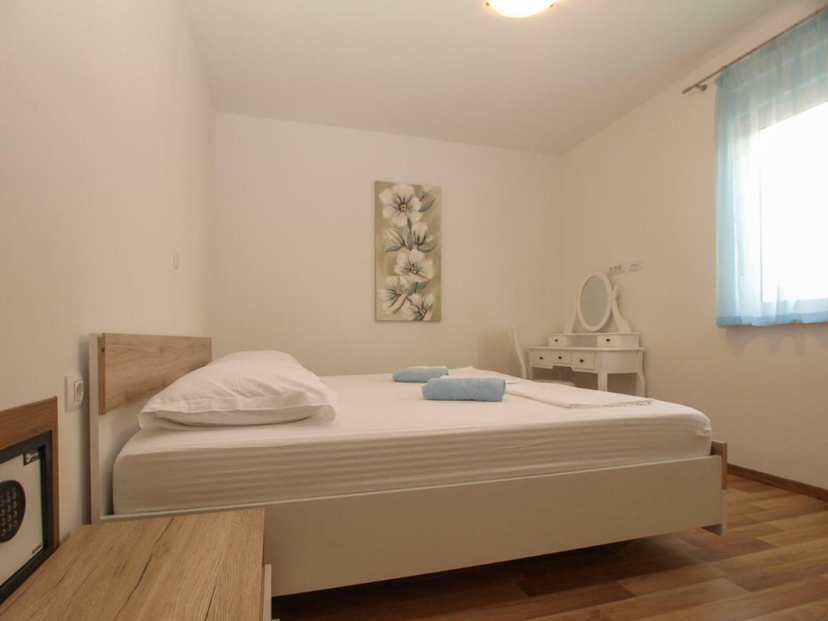 4 Stars Apartments-Pikula Fažana Dış mekan fotoğraf