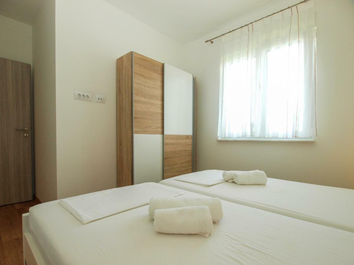 4 Stars Apartments-Pikula Fažana Dış mekan fotoğraf