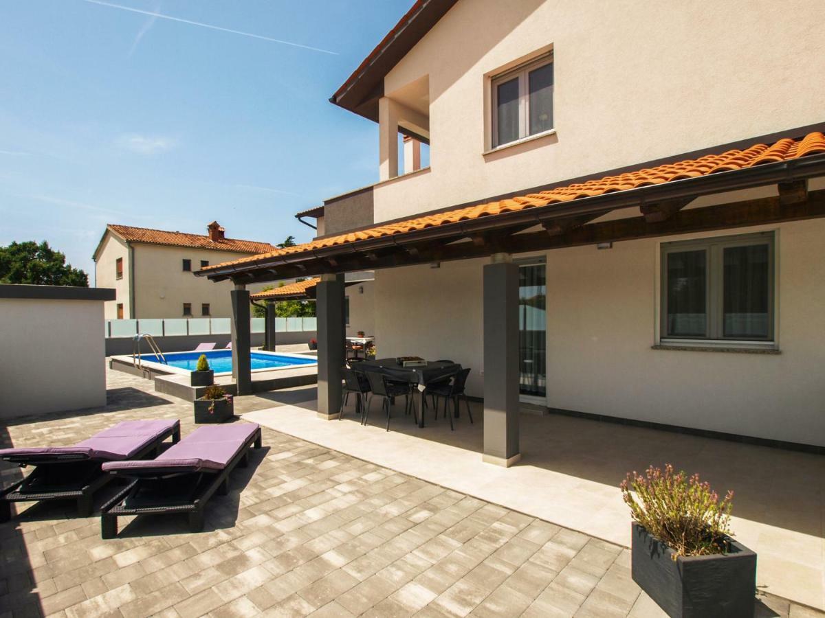 4 Stars Apartments-Pikula Fažana Dış mekan fotoğraf
