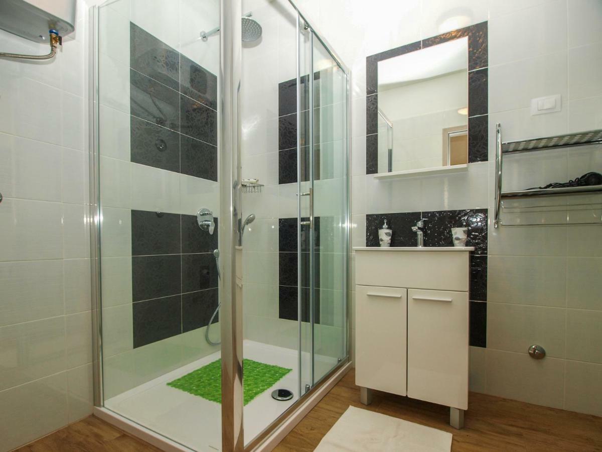 4 Stars Apartments-Pikula Fažana Dış mekan fotoğraf