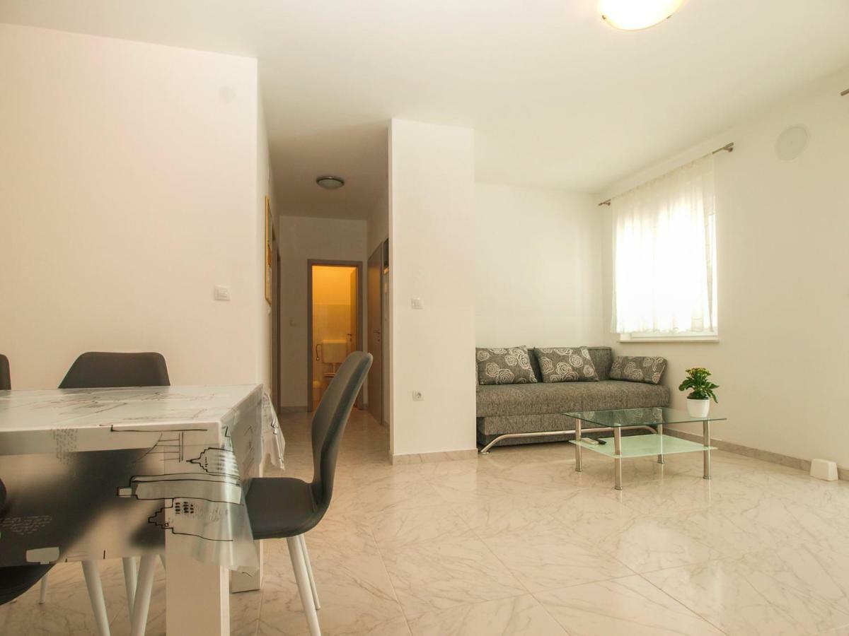 4 Stars Apartments-Pikula Fažana Dış mekan fotoğraf