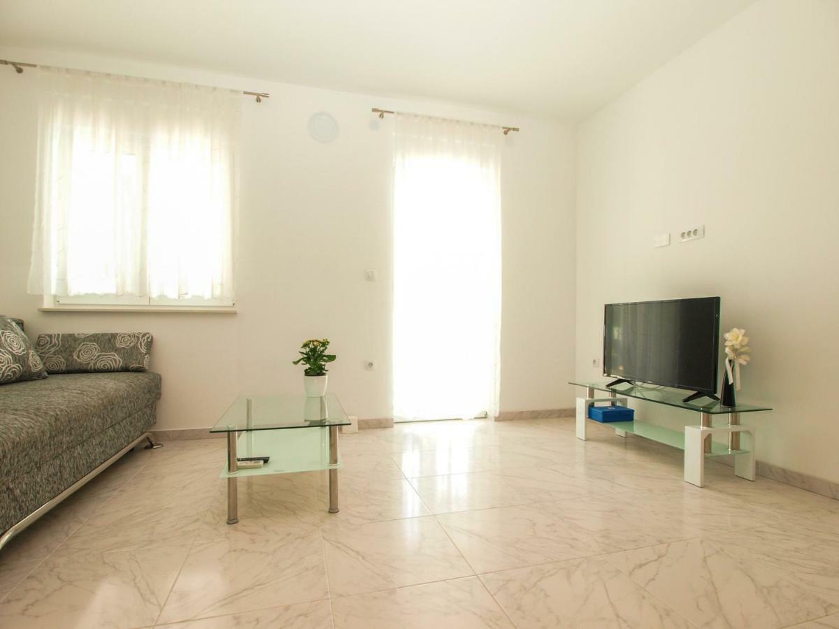 4 Stars Apartments-Pikula Fažana Dış mekan fotoğraf