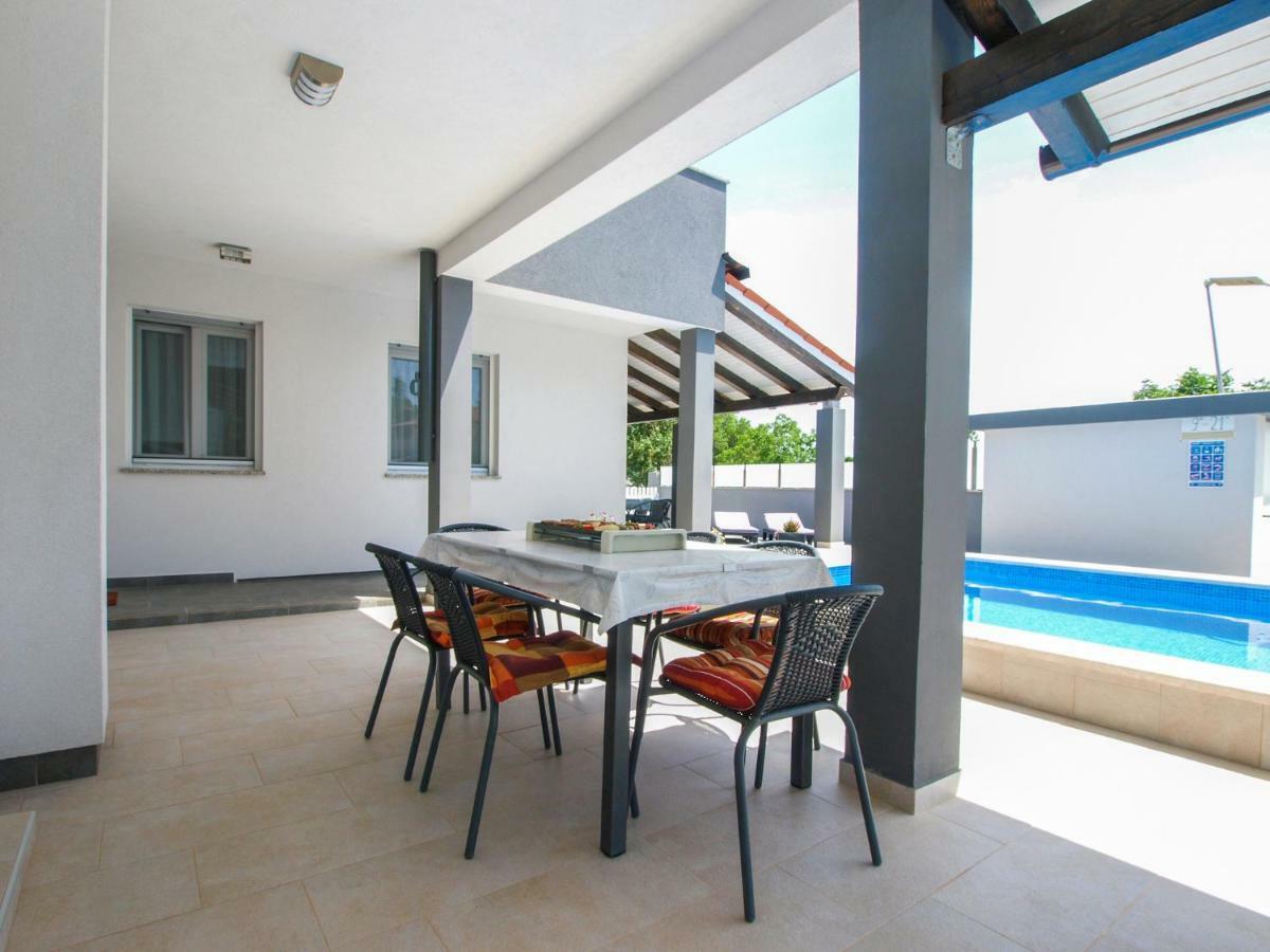 4 Stars Apartments-Pikula Fažana Dış mekan fotoğraf