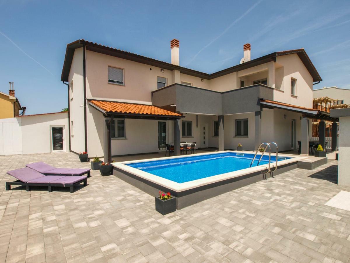 4 Stars Apartments-Pikula Fažana Dış mekan fotoğraf