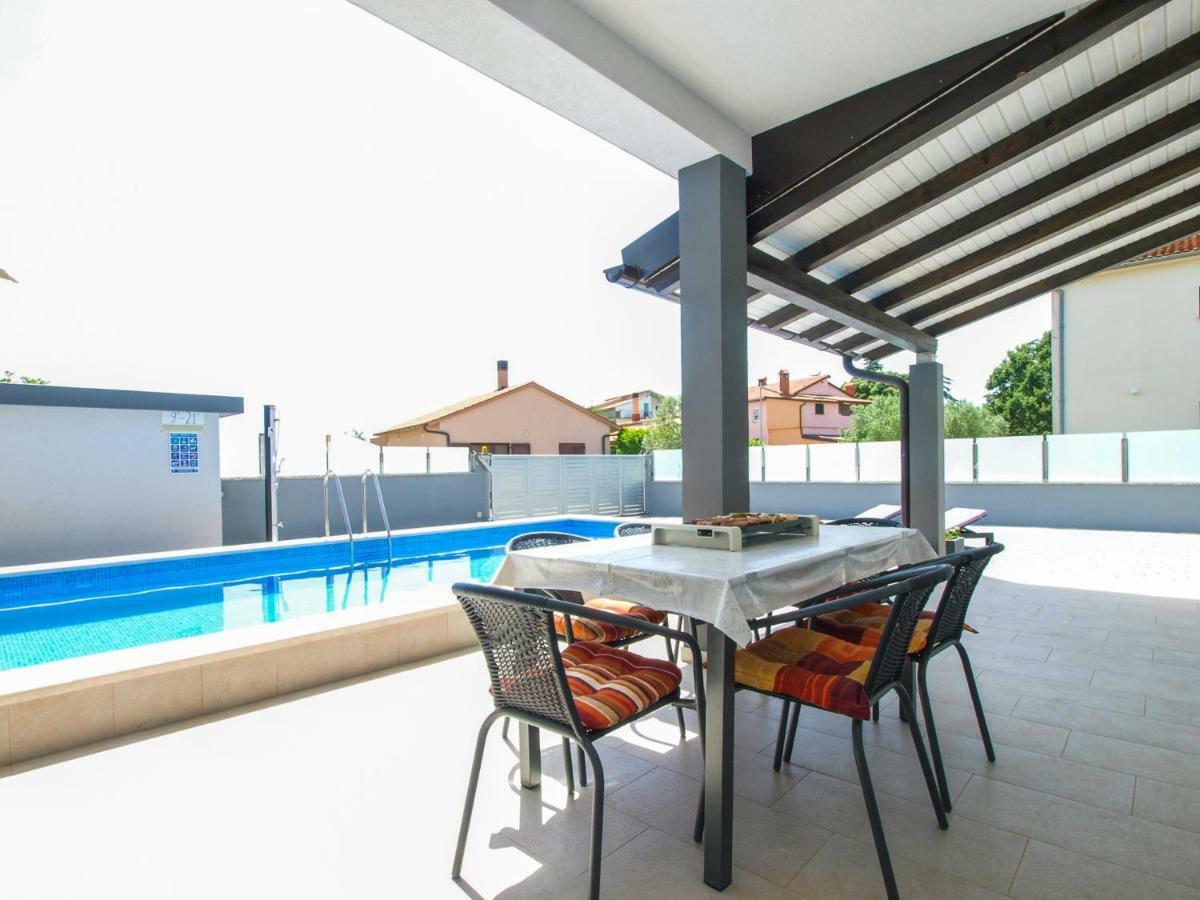 4 Stars Apartments-Pikula Fažana Dış mekan fotoğraf