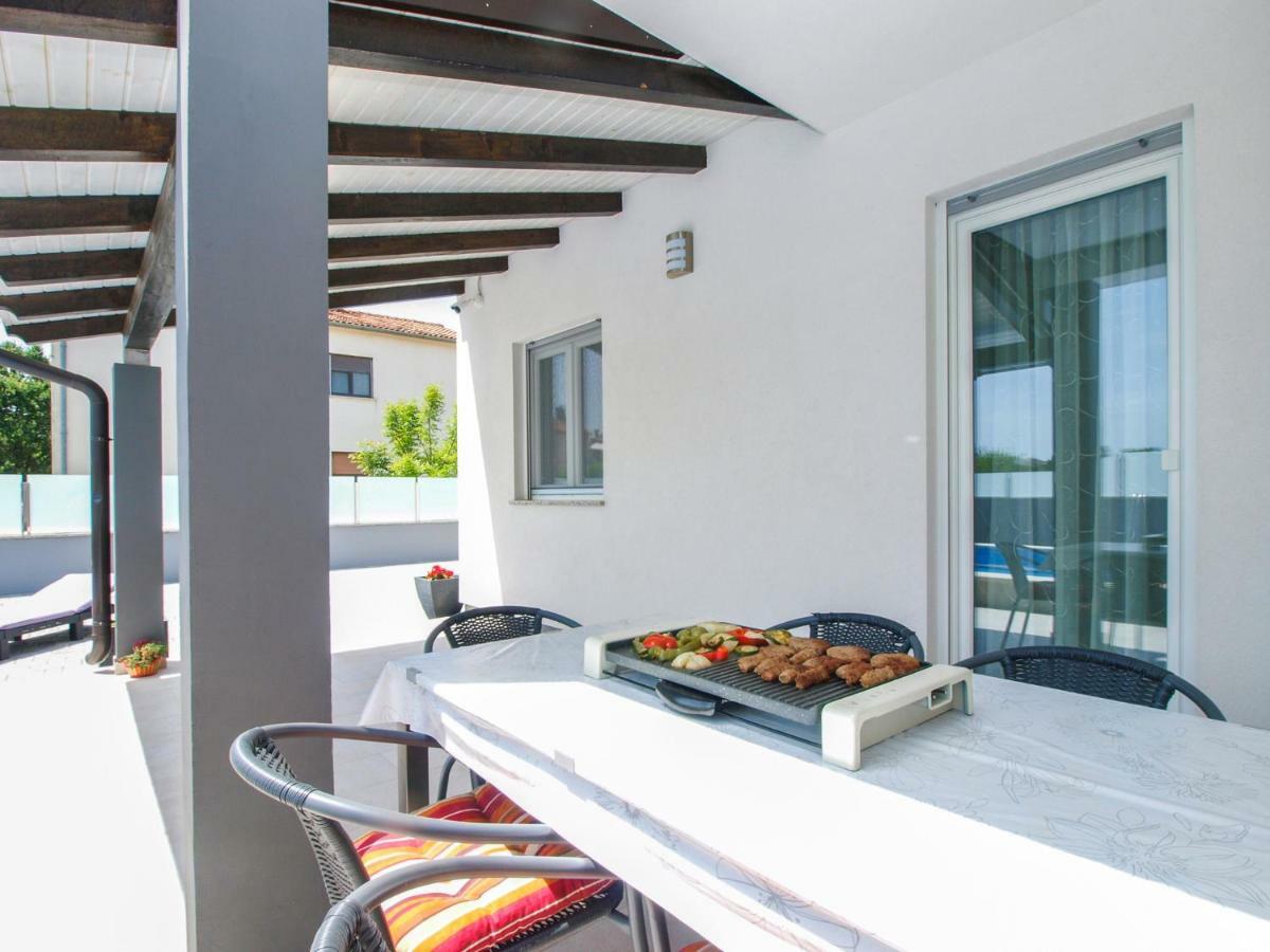 4 Stars Apartments-Pikula Fažana Dış mekan fotoğraf