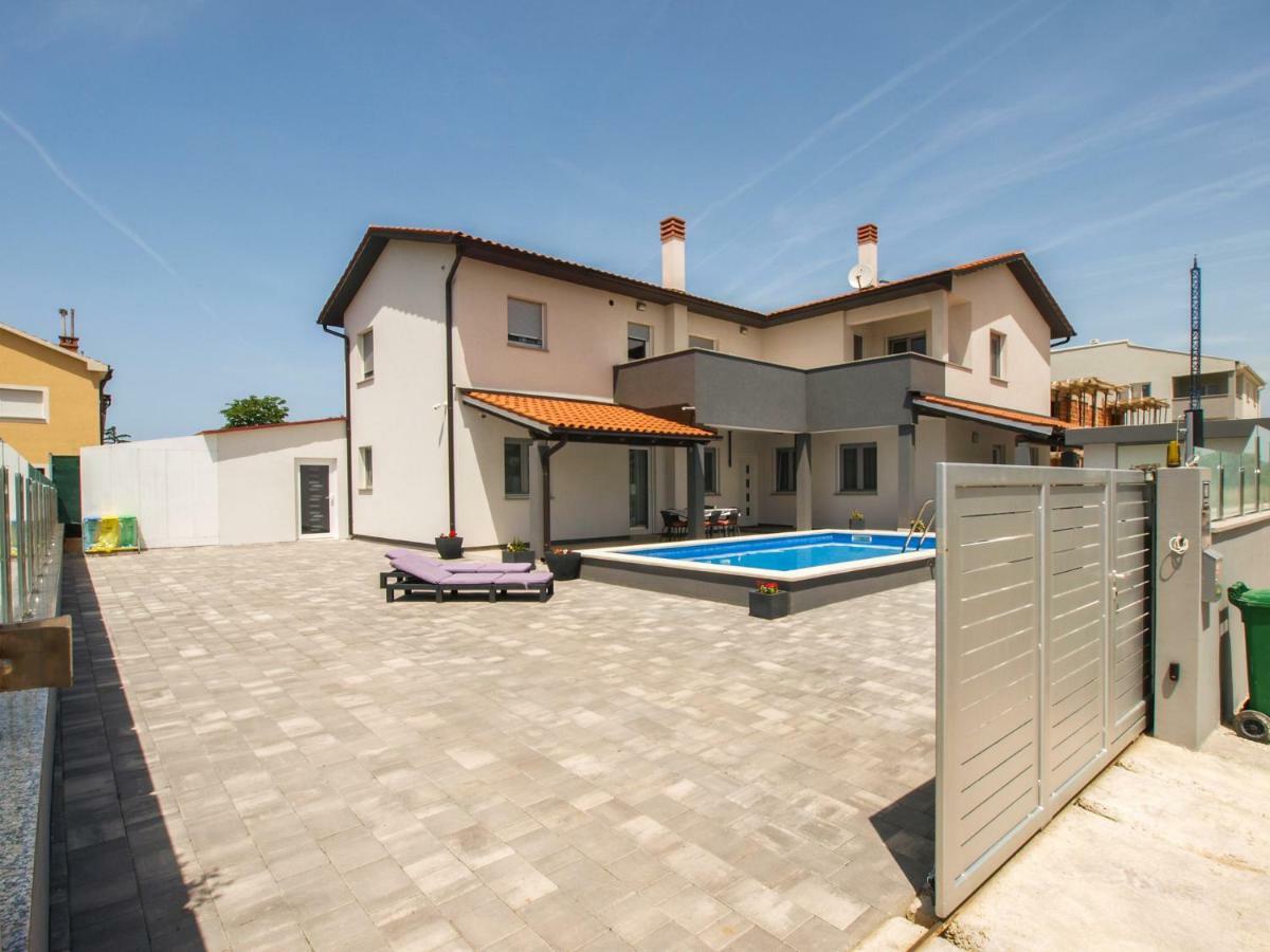 4 Stars Apartments-Pikula Fažana Dış mekan fotoğraf
