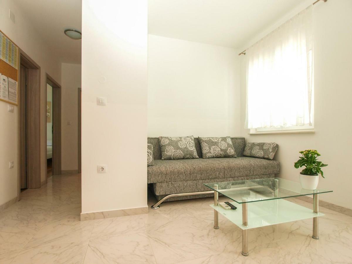 4 Stars Apartments-Pikula Fažana Dış mekan fotoğraf