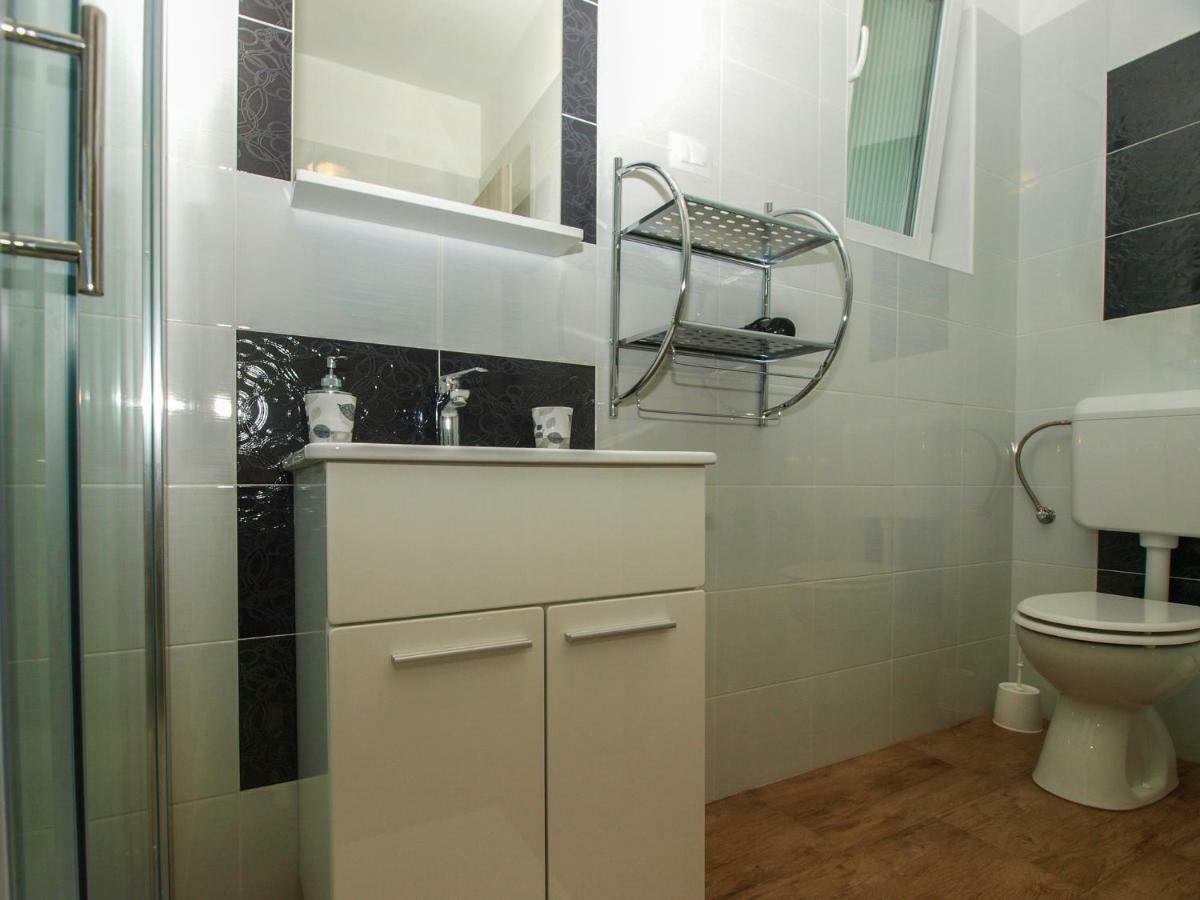 4 Stars Apartments-Pikula Fažana Dış mekan fotoğraf