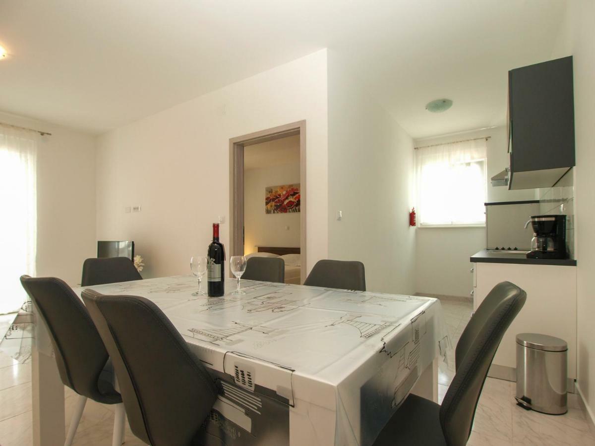 4 Stars Apartments-Pikula Fažana Dış mekan fotoğraf